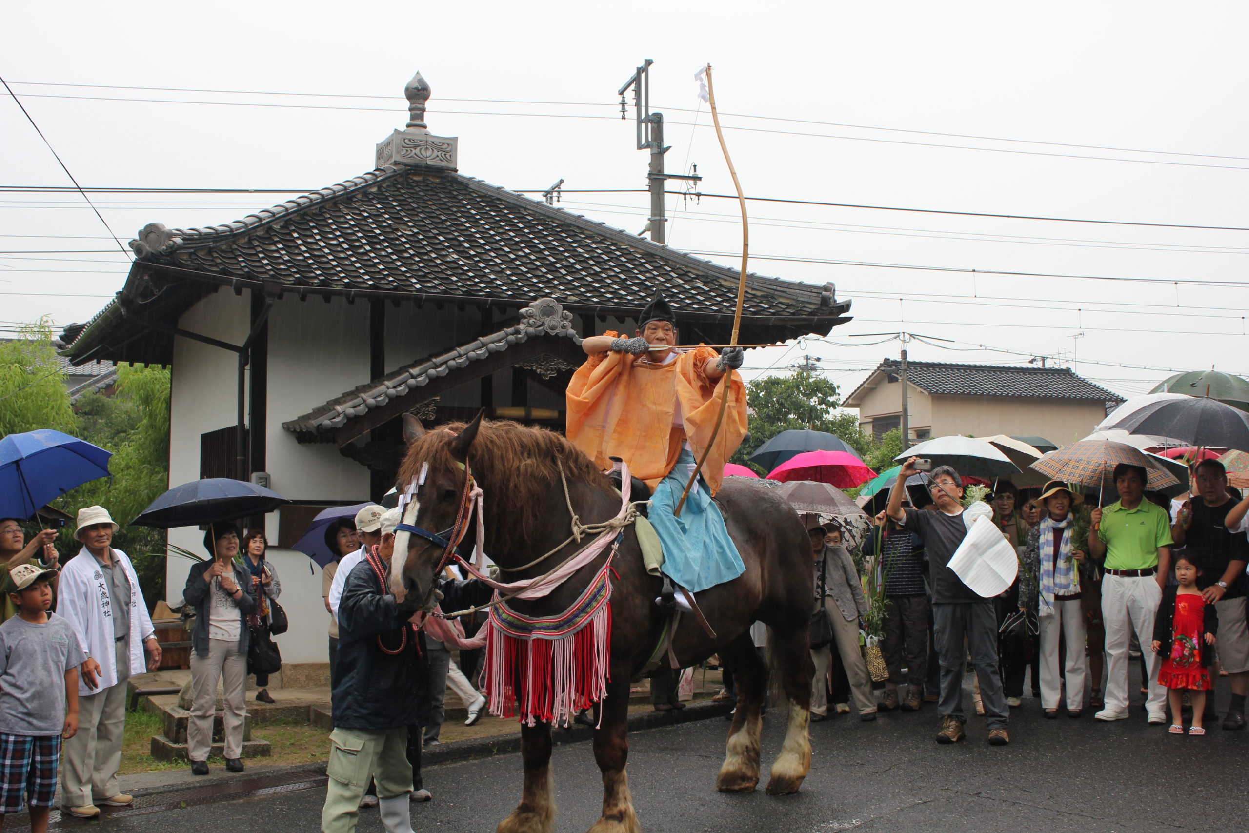 御陵衣祭(馬とばし) - 一般社団法人はつかいち観光協会